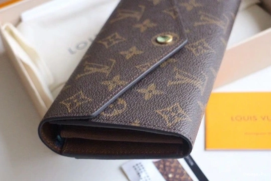WALLET SARAH VUITTON LOUIS 0417